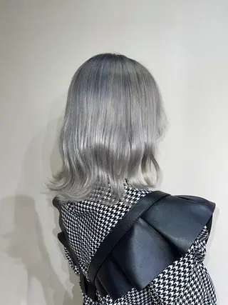 ミディアム カラー ブリーチとエクステ 最後の砦🤍アミルのヘアスタイル