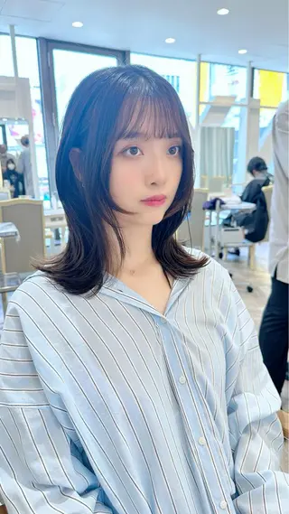 セミロング ベージュ/インナー カラー🤍Rieのヘアスタイル