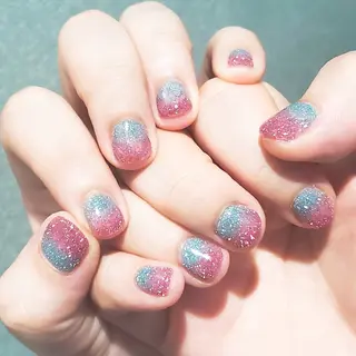 ネイル MOM  原宿店所属・MoM マムネイル原宿のネイルデザイン