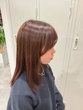 ミディアム オリーブ🫒レイヤー /平尾/りの‎🤍のヘアスタイル