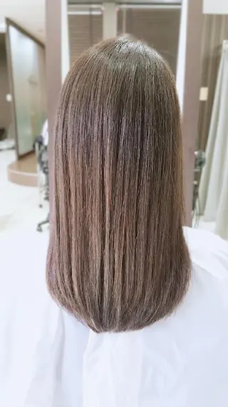 セミロング newi WASHIOのヘアスタイル