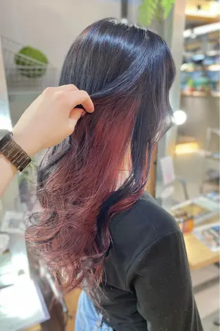 ロング カラー 菊地 紗矢のヘアスタイル