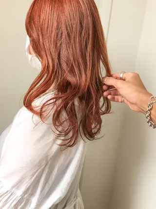 セミロング カラー 岡本康平/ボブ /ブリーチ/レイヤーのヘアスタイル