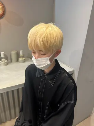 ショート カラー 💖ハイライト/ハイ トーン💖MIKIのヘアスタイル