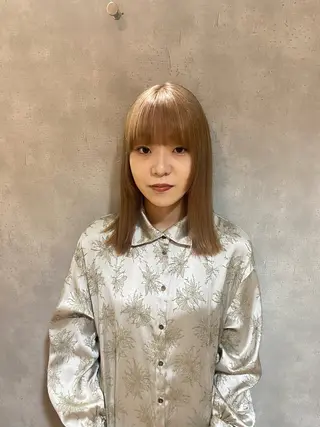 カラー ヒガシ サヨのヘアスタイル