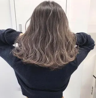 ミディアム カラー ヘアアレンジ 🦄インナーカラー 🦄貫井彩花のヘアスタイル