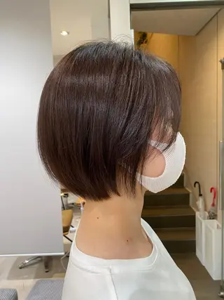 ショート 顔まわりカラー特化 赤津百合絵のヘアスタイル