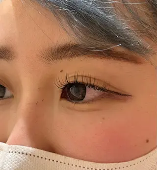 マツエク・マツパ Froom🌻 村上夏菜のネイルデザイン