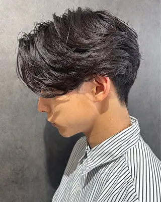 メンズ kalm所属・✵TAKUMI/ 横浜/センターパートのヘアスタイル