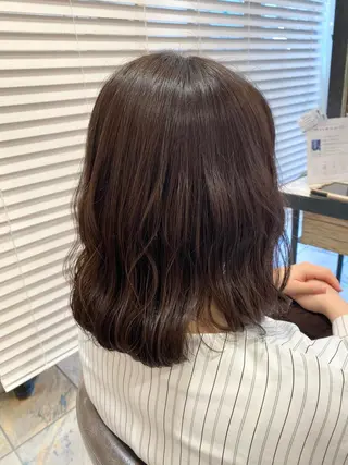 ミディアム カラー トレンドヘアーに🌈 川村　静香のヘアスタイル