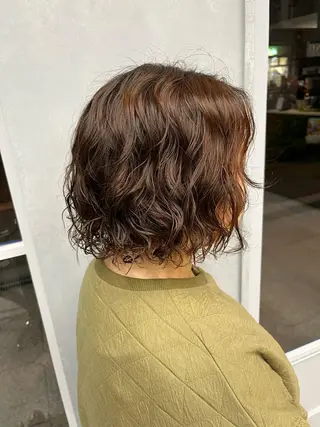 ミディアム パーマ 🦩レイヤー|透明感 カラー🦩makoのヘアスタイル