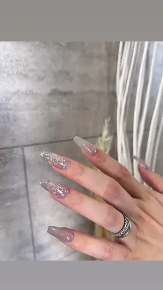 ネイル Prettiest nailのネイルデザイン