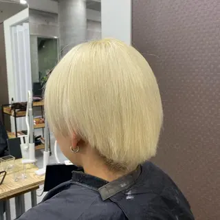 ショート カラー メンズ Welring hair salon所属・Runa/大人 かわいいハイトーンのヘアスタイル