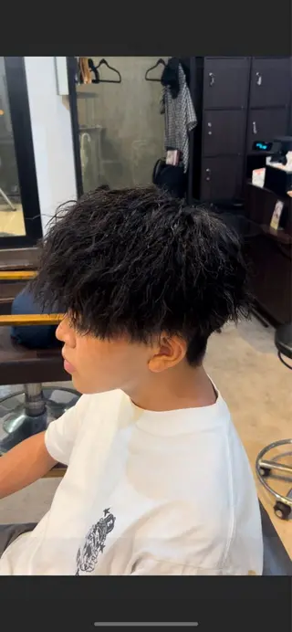 ショート パーマ メンズ ホンマハルヤ/メンズ パーマ・カラー💈のヘアスタイル