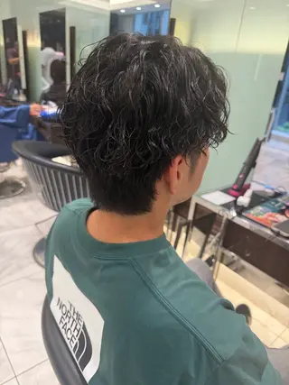 メンズ 《✨men'sパーマ 特化美容師✨》のヘアスタイル