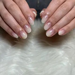 ネイル Nail salon RAVE所属・Kinjo Shionのネイルデザイン