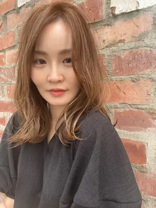 セミロング カラー One By The Ect所属・ショート/脱白髪染め ☆宇﨑悠実のヘアスタイル