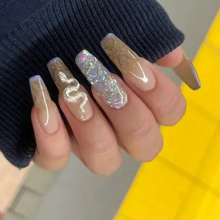 ネイル le'a moe KONAMIのネイルデザイン