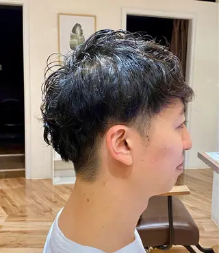 パーマ メンズ イシカワ ユウタのヘアスタイル