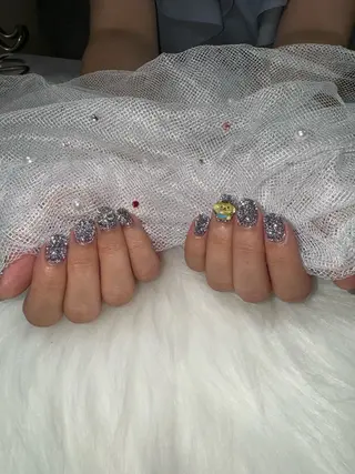 ネイル SalonPartage所属・Ruby りさのネイルデザイン