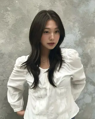 ロング the path アミのヘアスタイル