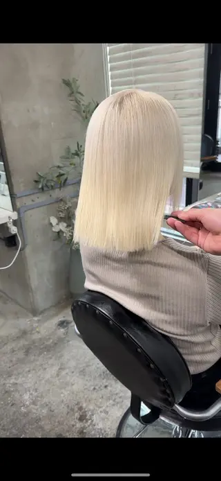 ショート カラー RoL by apollo所属・横浜ブリーチムラ直し 特化美容師/海崎剛史のヘアスタイル