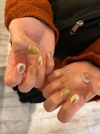 ネイル une／YUKINA 🫧大人nuanceのネイルデザイン