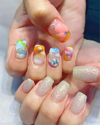 ミディアム NAILSALON 🍔Timna🍟のネイルデザイン