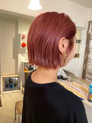 ショート カラー titian　田中 美名のヘアスタイル