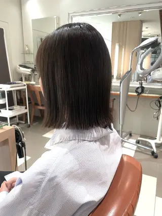 ミディアム カラー 青沼夏未/オリーブ/ 寒色カラーのヘアスタイル