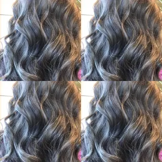 ロング カラー Hanna by W_SALONのヘアスタイル