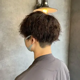 ショート パーマ メンズ newi saLyu 今井海斗のヘアスタイル