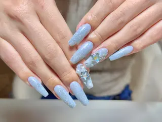 ネイル Rola kira nail salon所属・麗 レイのネイルデザイン