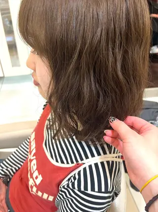 ミディアム カラー パーマ ヘアアレンジ 友田 未来のヘアスタイル