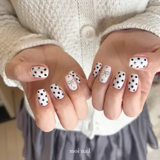 ネイル moi nail ˙⋆.˚のネイルデザイン