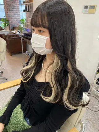 ロング カラー エクステ ハイトーン 💭黒崎ハルカのヘアスタイル