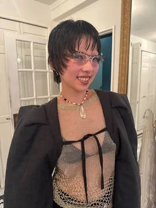 ショート カラー ブリーチカラー🎀 韓国風/寺門美優のヘアスタイル