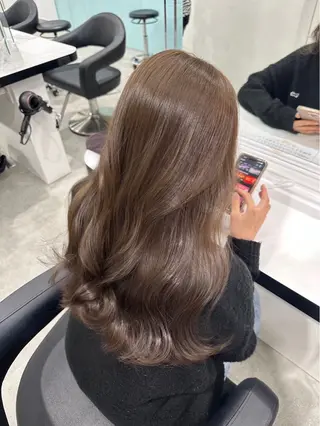 ロング 🥨ベージュ/グレー ジュ/moe🥨のヘアスタイル