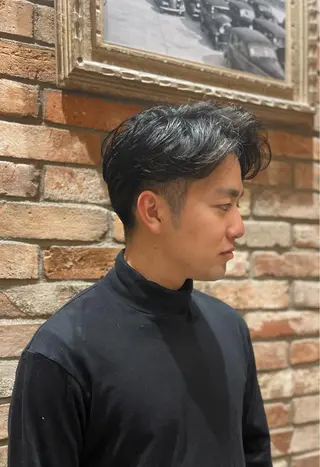 ミディアム ヒロ銀座　　　御徒町所属・ヒロ銀座　小林 透真のヘアスタイル
