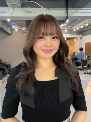 ロング カラー ミルクティーベージュ ❤︎レイヤー　MIAのヘアスタイル