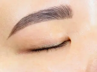 アイブロウ マツエク・マツパ R'ocoLush 恵比寿店江川のマツエク・マツパデザイン