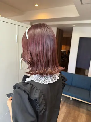 ミディアム 白築 怜実のヘアスタイル