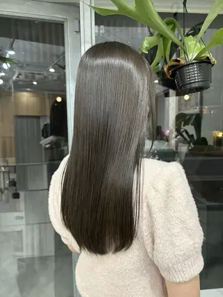 カラー BROUN®所属・透明感/暖色カラー yukinaのヘアスタイル