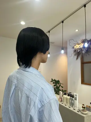 カラー 梅山 美咲のヘアスタイル