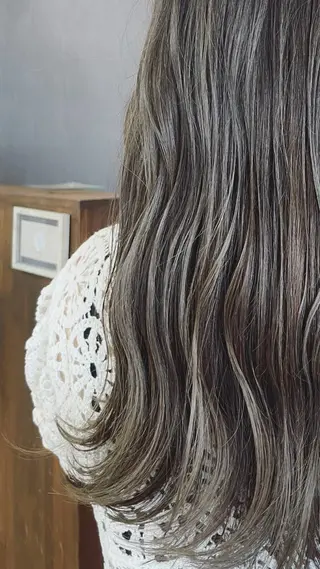 ロング カラー Life hair designのヘアスタイル