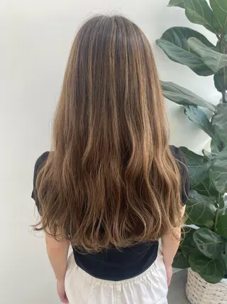ロング カラー 🌼ハイライト透明感 🌼maiのヘアスタイル