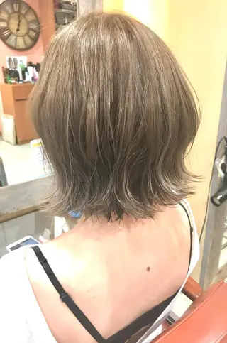 ショート カラー 若林 良のヘアスタイル