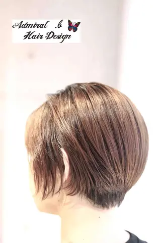 ショート カラー アドミラルYoshi oのヘアスタイル