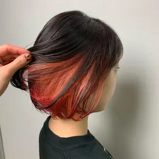 ショート カラー 岩田菜央 《武蔵小杉》のヘアスタイル