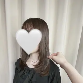 セミロング かなざわ みかのヘアスタイル